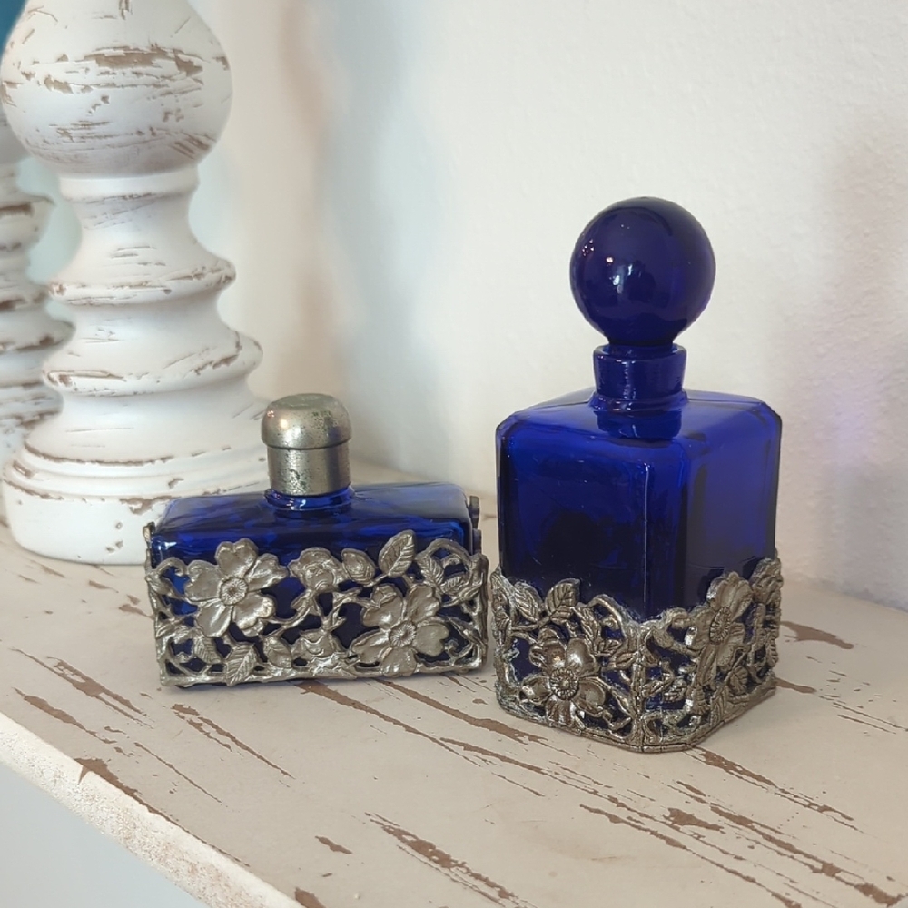 💙 Vintage Cobalt Blue Pewter Refillable Boudoir Perfume Bottles – Set of Two - Picture 11 of 12